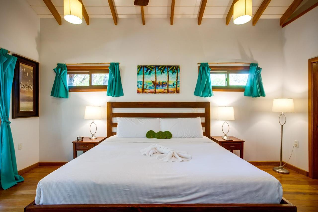 Mariposa Belize Beach Resort Placencia Екстериор снимка