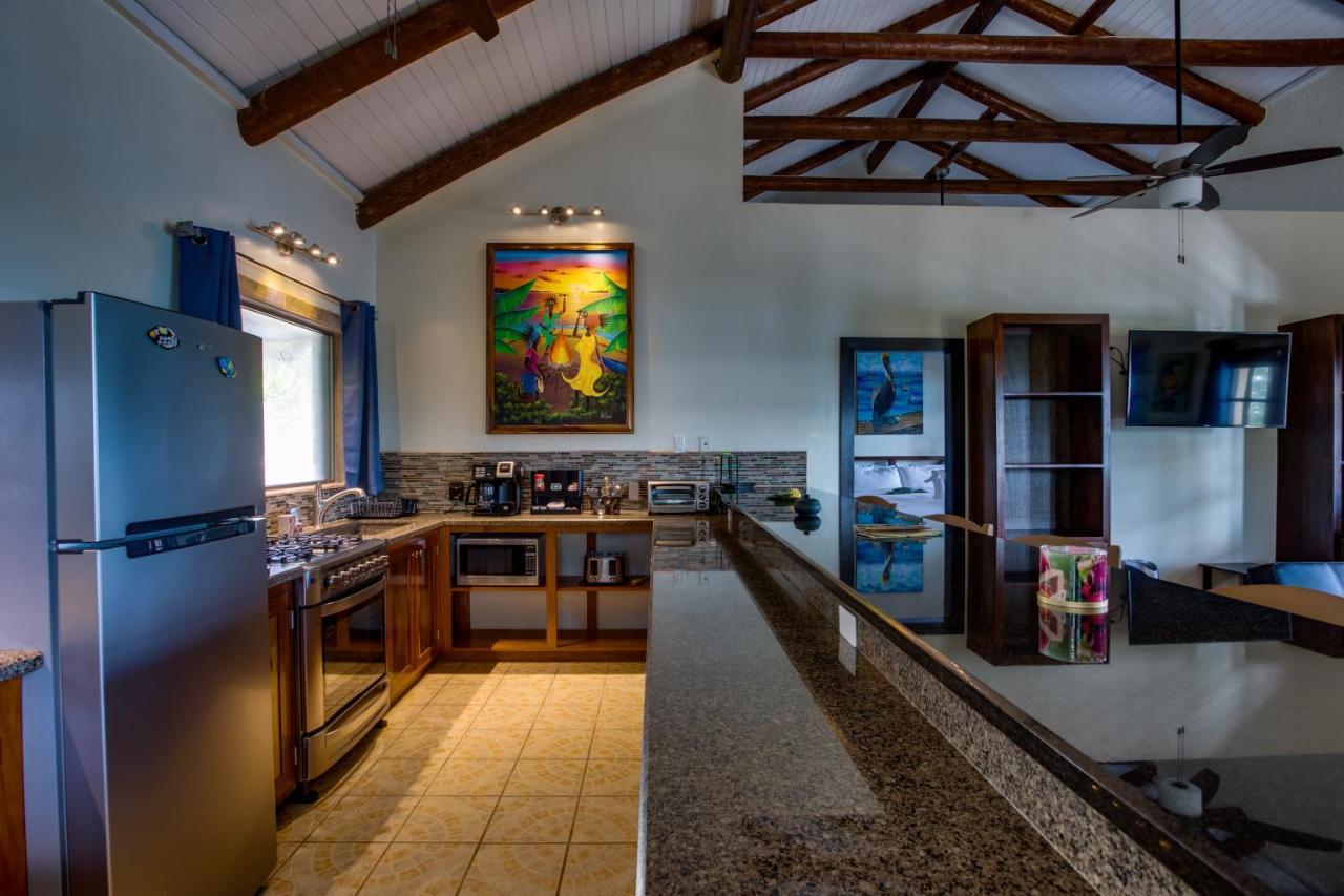 Mariposa Belize Beach Resort Placencia Екстериор снимка