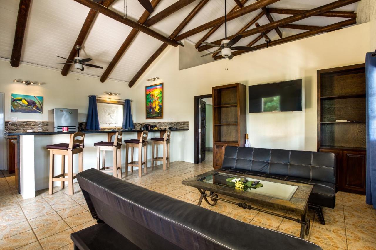 Mariposa Belize Beach Resort Placencia Екстериор снимка