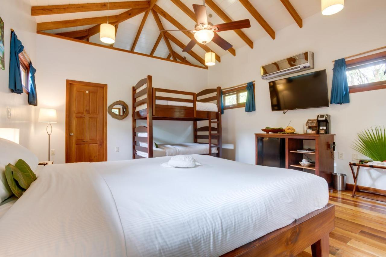 Mariposa Belize Beach Resort Placencia Екстериор снимка